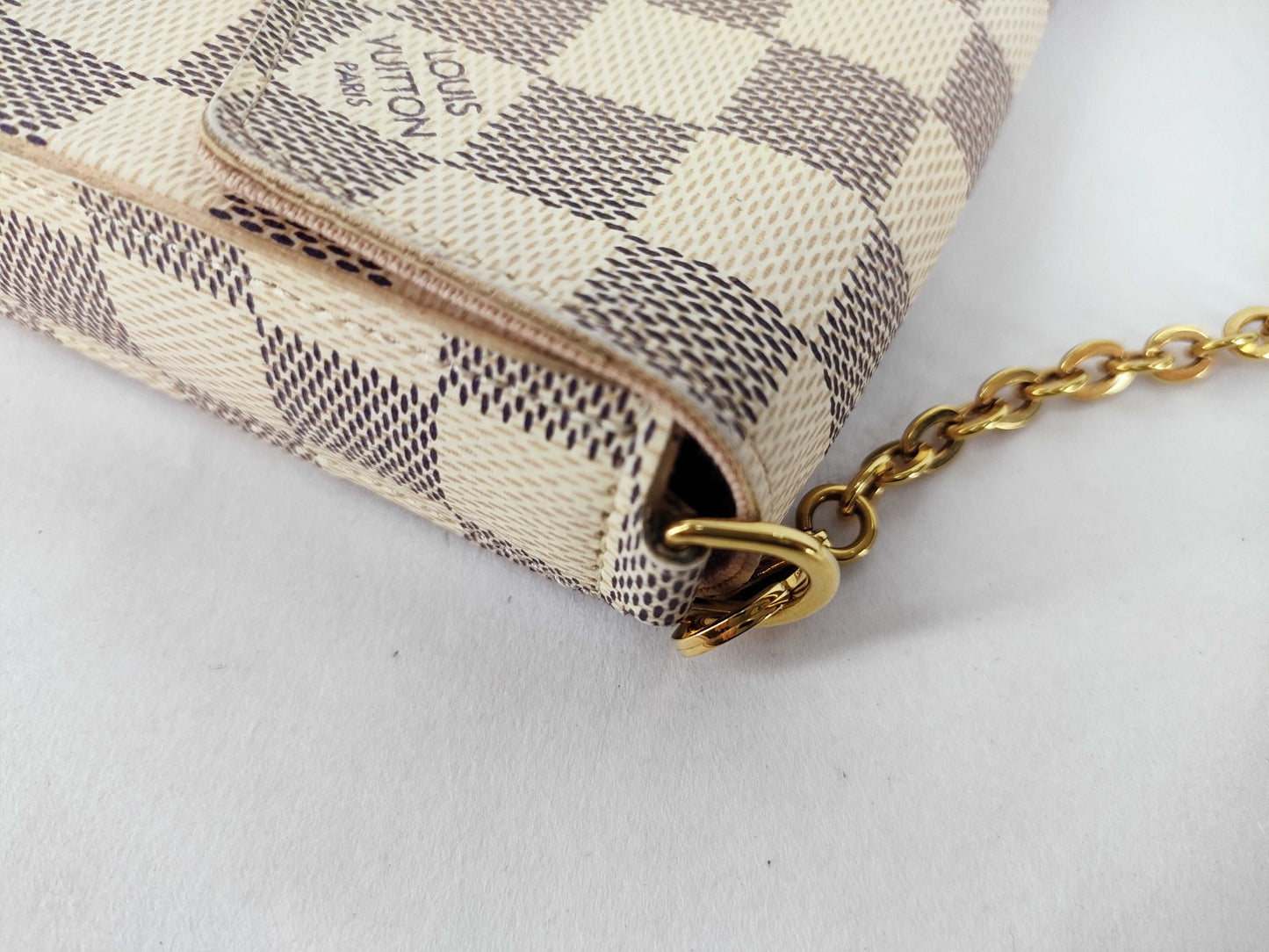 LOUIS VUITTON Damier Azur LOUIS VUITTON N63106 Azur Pochette Felicie Shoulder Bag with Shoulder Strap, Coin Case, and Card Case