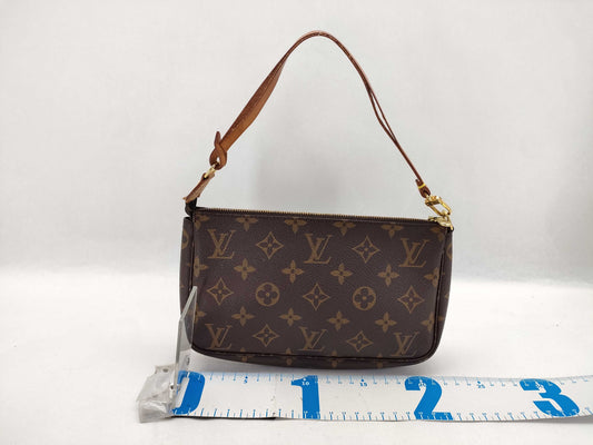 LOUIS VUITTON Monogram LOUIS VUITTON Monogram M51980 AR0030 Pochette Accessoires Handbag Handbag