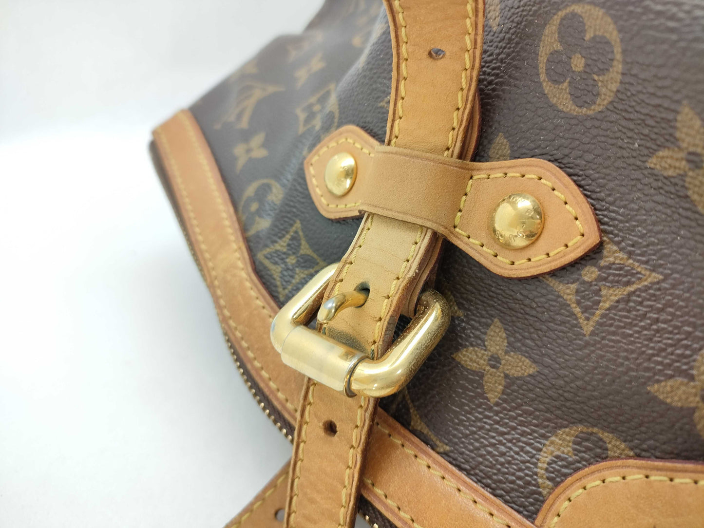 LOUIS VUITTON Monogram Tivoli GM Handbag
