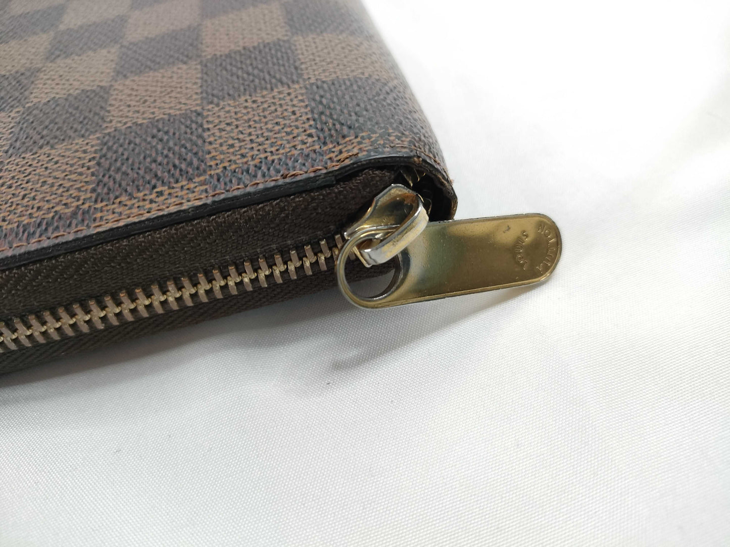 LOUIS VUITTON Damier Zippy Wallet Damier N60015 MI2142 Wallet