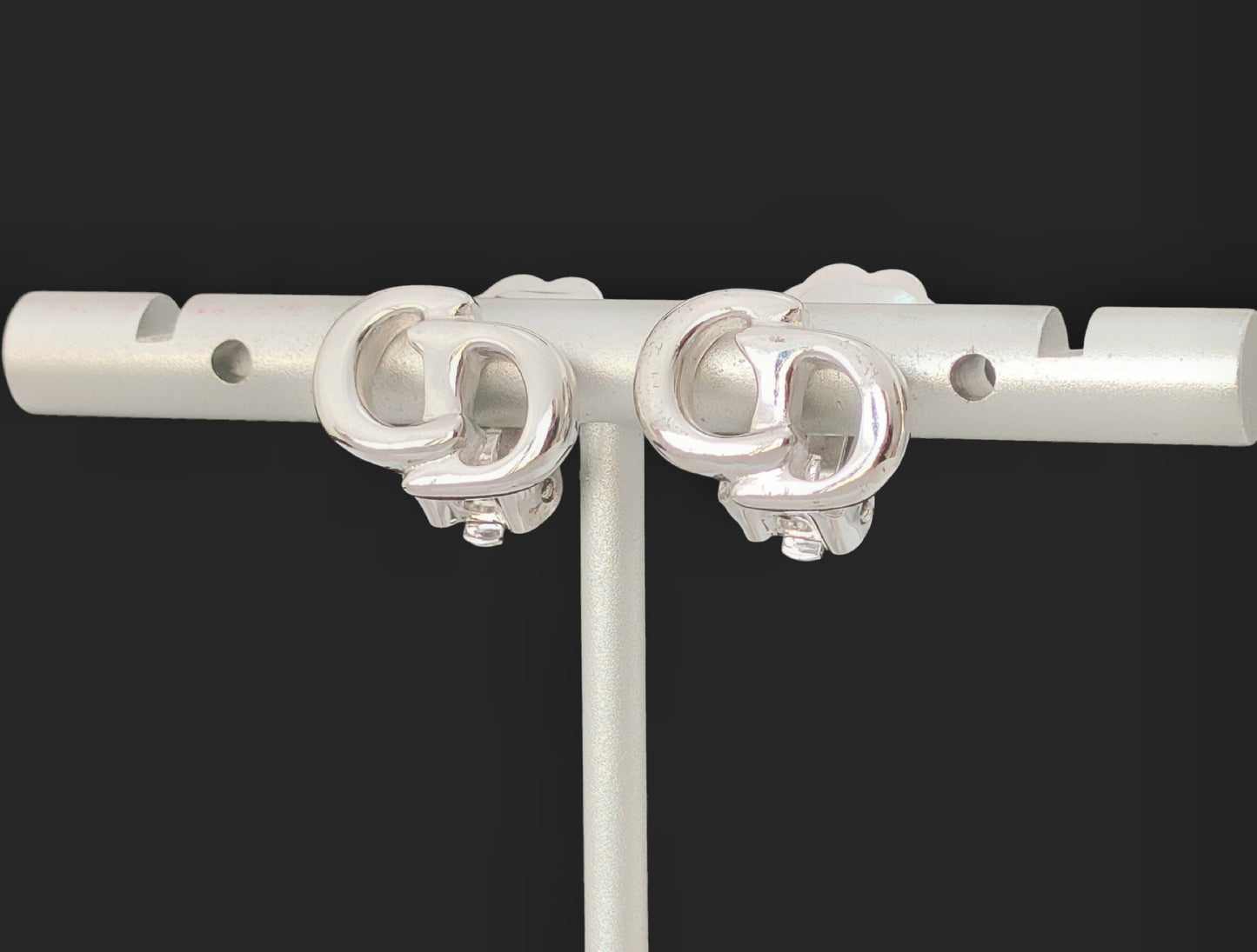 Dior Christian Dior Silver Color Logo Design Earrings G Earrings