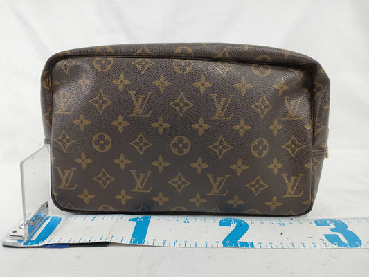 LOUIS VUITTON Monogram Truss Toilette 28 Pouch