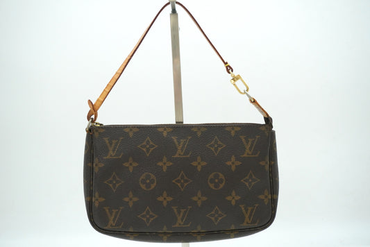 LOUIS VUITTON Monogram Pochette Accessoires M51980 Handbag