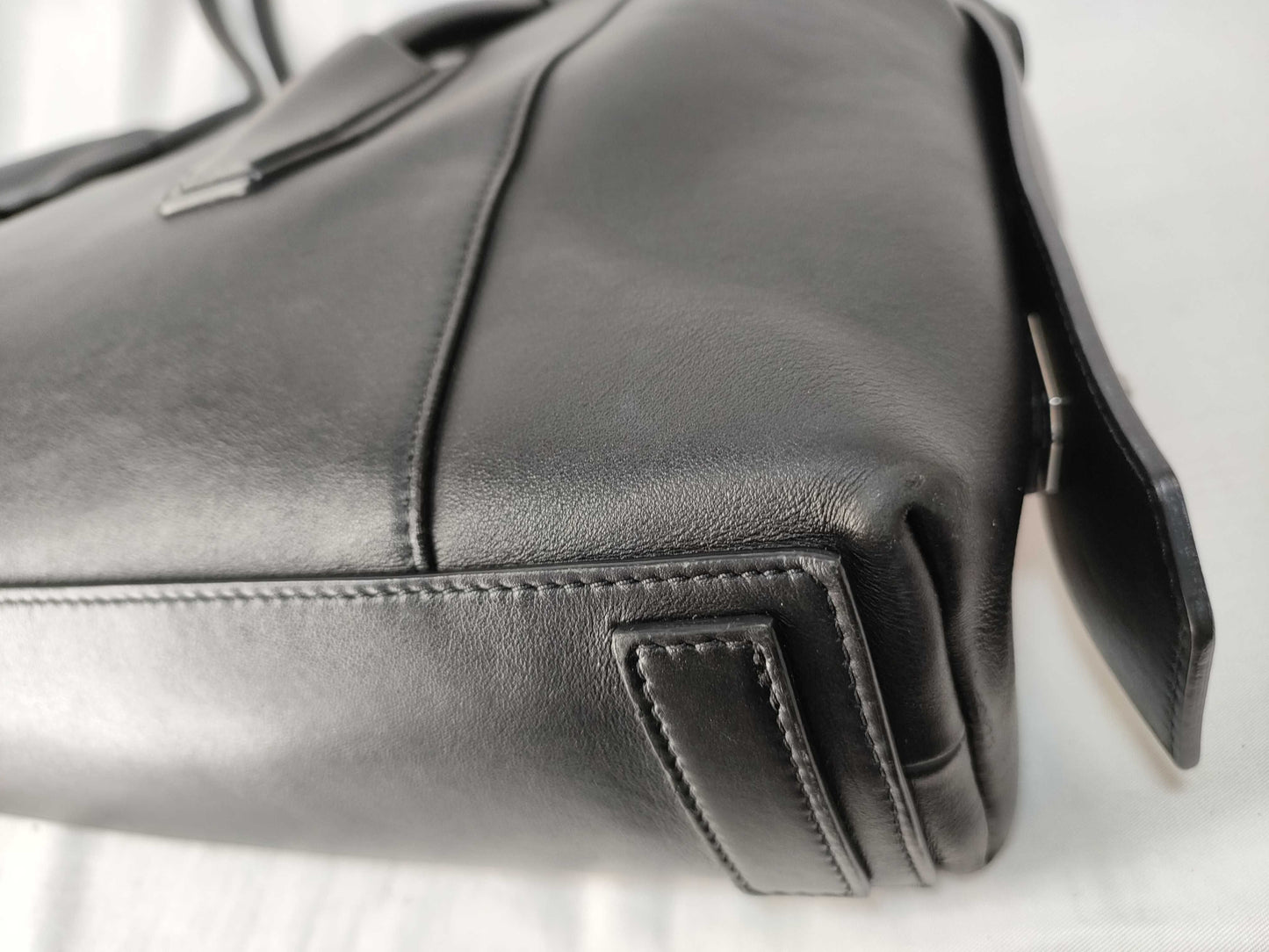 GIVENCHY Antigona Leather Tote Bag