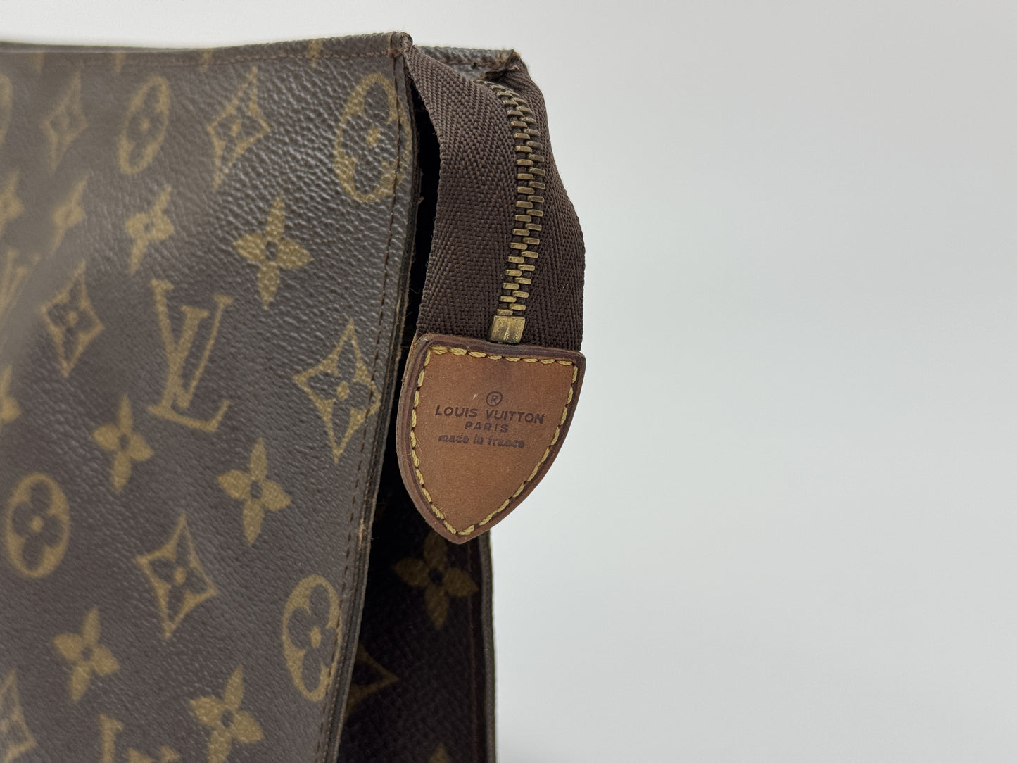 LOUIS VUITTON Pochette Toilette 25 Second Bag
