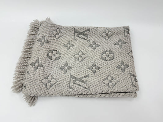 LOUIS VUITTON Echarpe Scarf with Tag Other Accessories