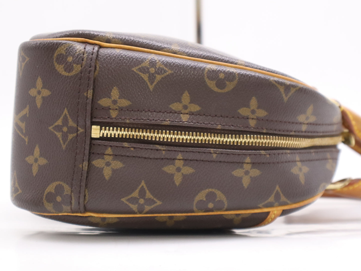 LOUIS VUITTON M42228 Monogram Trouville Handbag