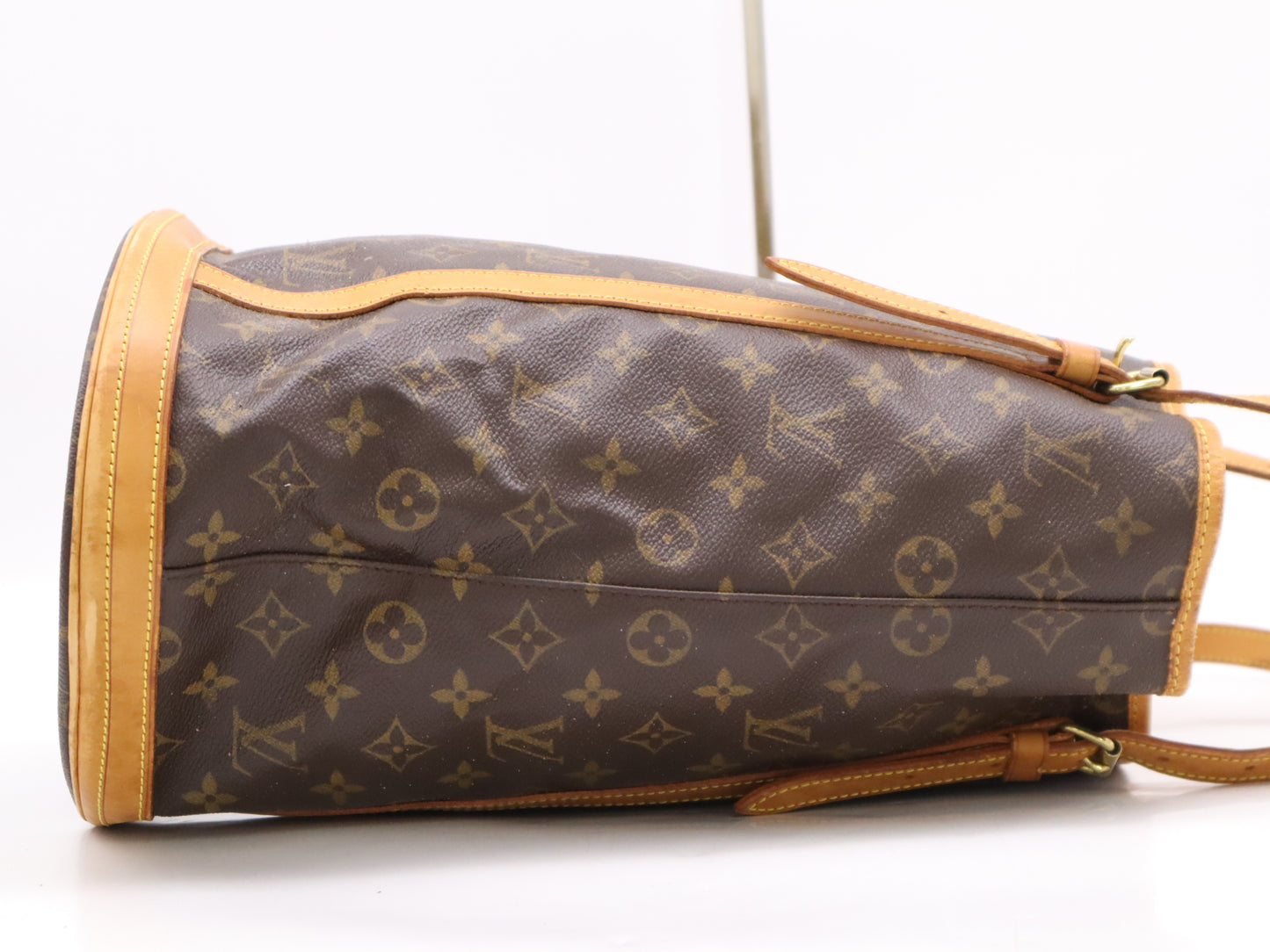 LOUIS VUITTON M42236 Monogram Bucket GM Tote Bag