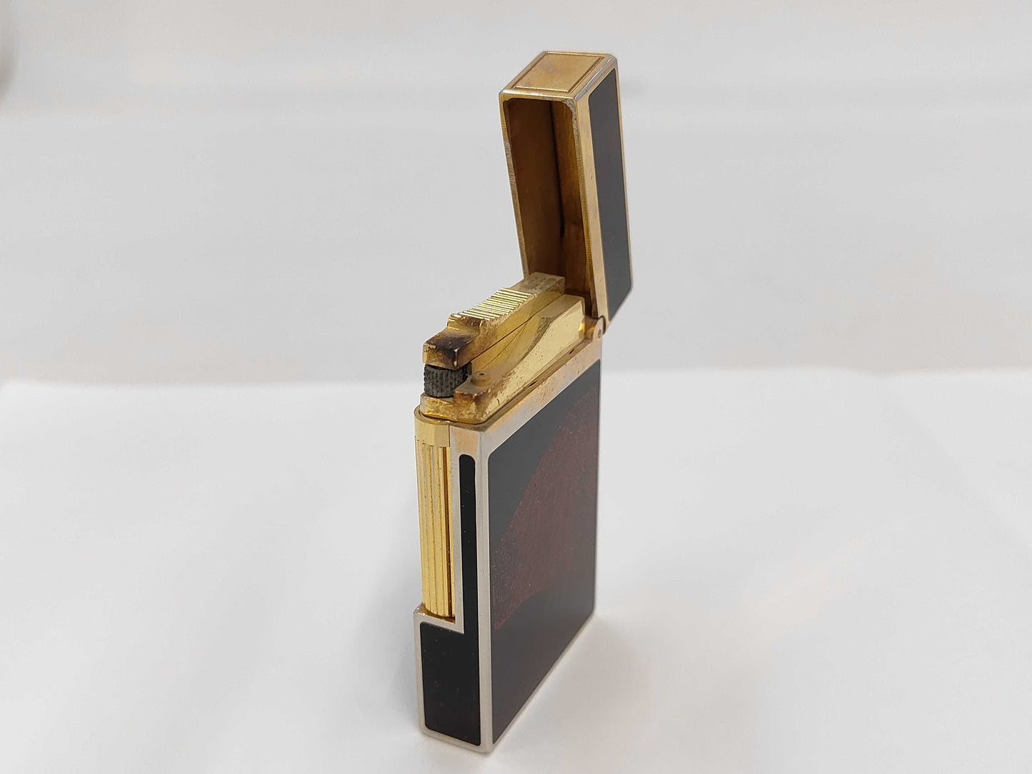 S.T. DuPont D-Line Lighter, Reddish-brown Lacquer, Glitter, Gold, Box and Case Included