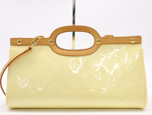 LOUIS VUITTON M91374 Vernis Roxbury Drive Pearl Handbag with Shoulder Strap