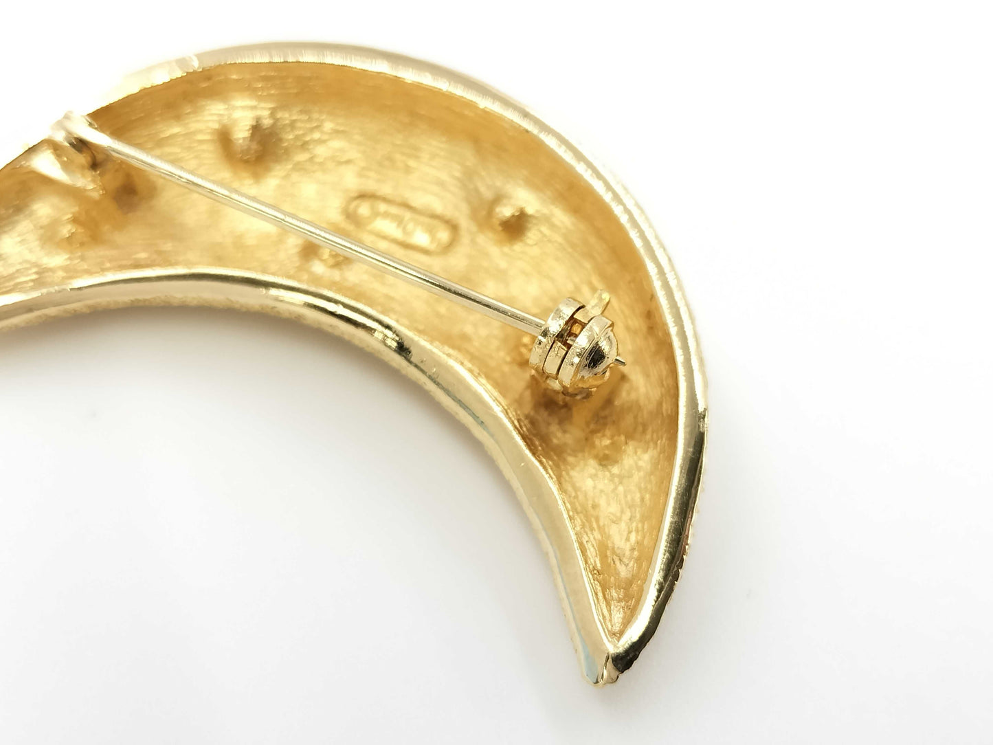 Dior brooch
