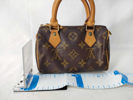 LOUIS VUITTON Monogram Louis Vuitton Mini Speedy Handbag with Strap Monogram Handbag