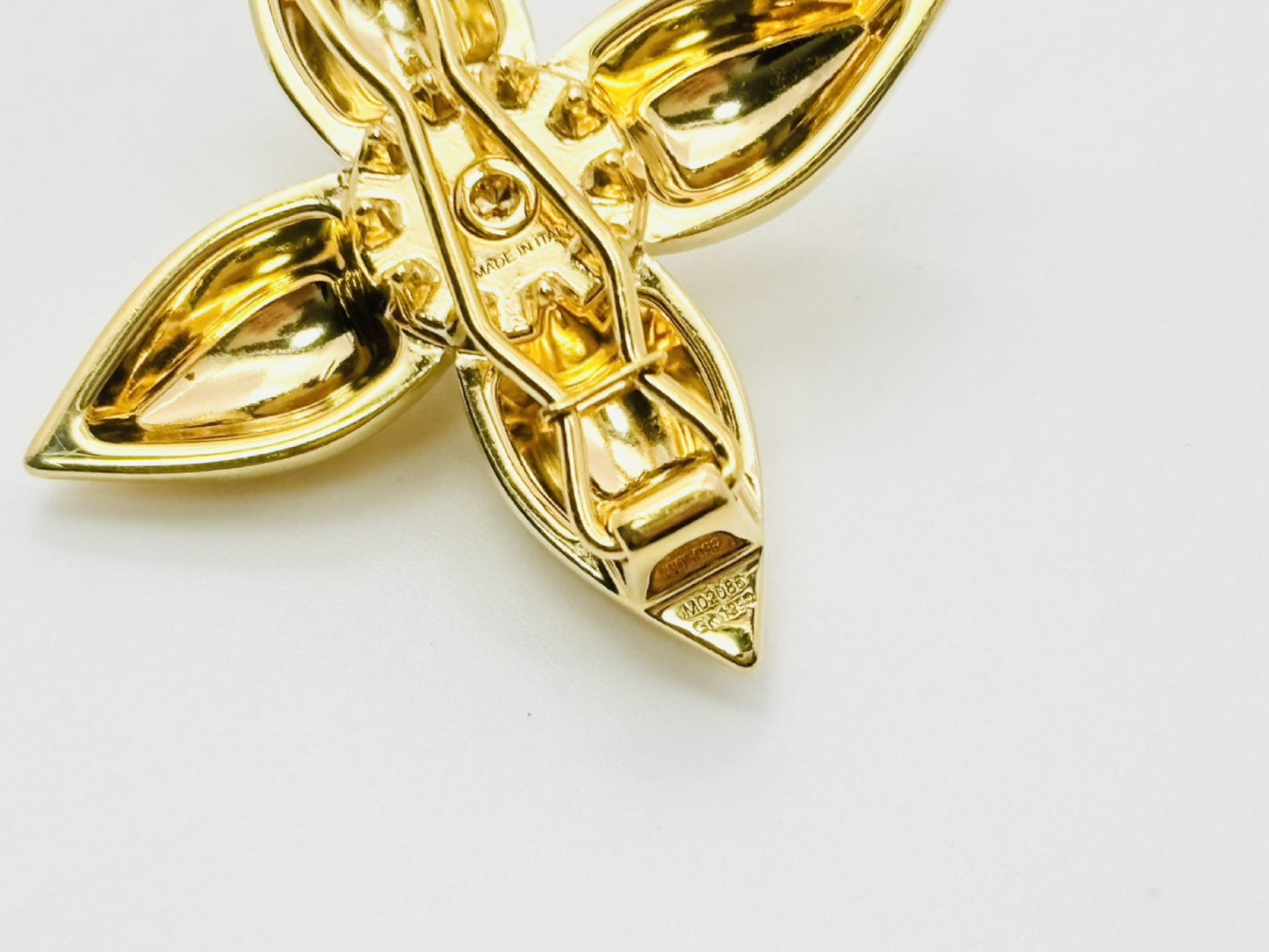 LOUIS VUITTON M02085 Barrette Louisa Hair Clip Gold GK1294 Hair Accessory