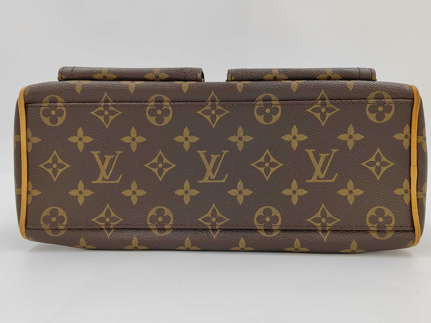 LOUIS VUITTON M40026 Monogram Manhattan PM Handbag