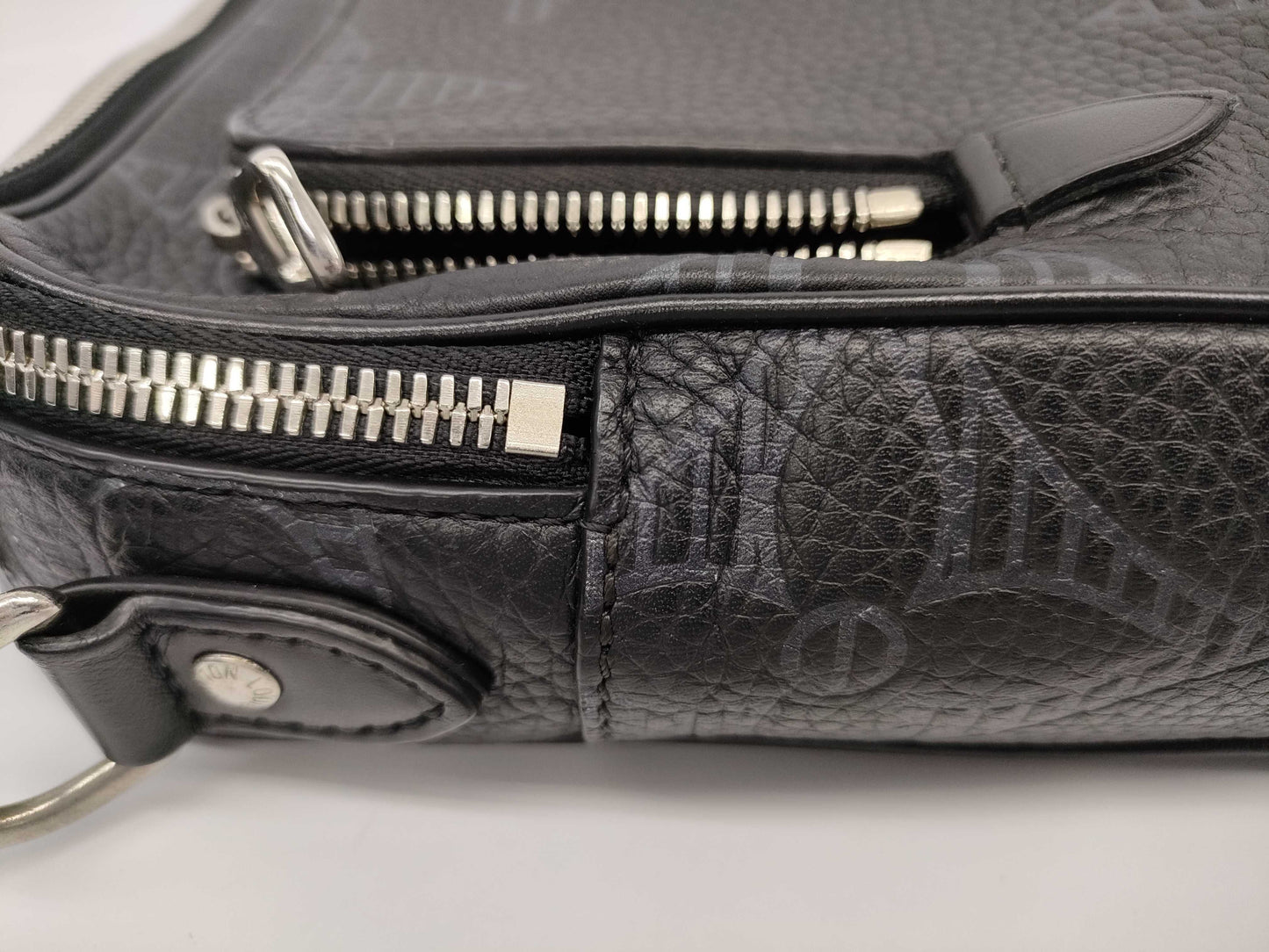 LOUIS VUITTON Monogram M57287 Flight Case Monogram Giant Handbag