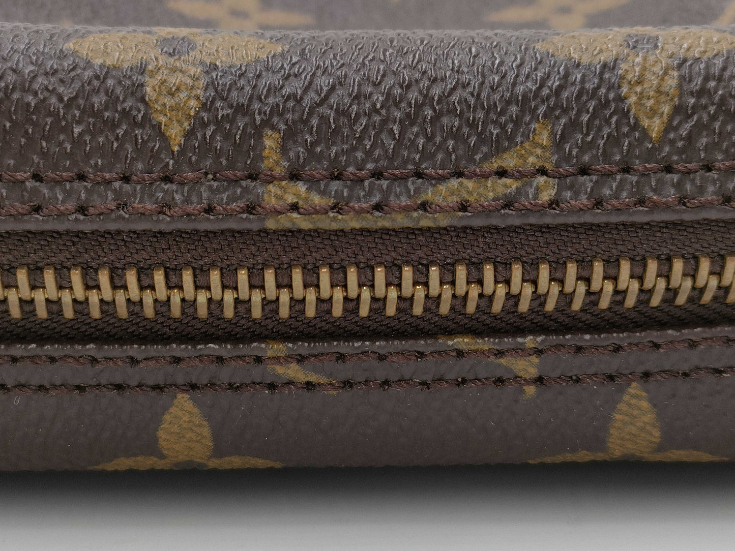 LOUIS VUITTON Monogram True Toilet 23 M47524 Second Bag