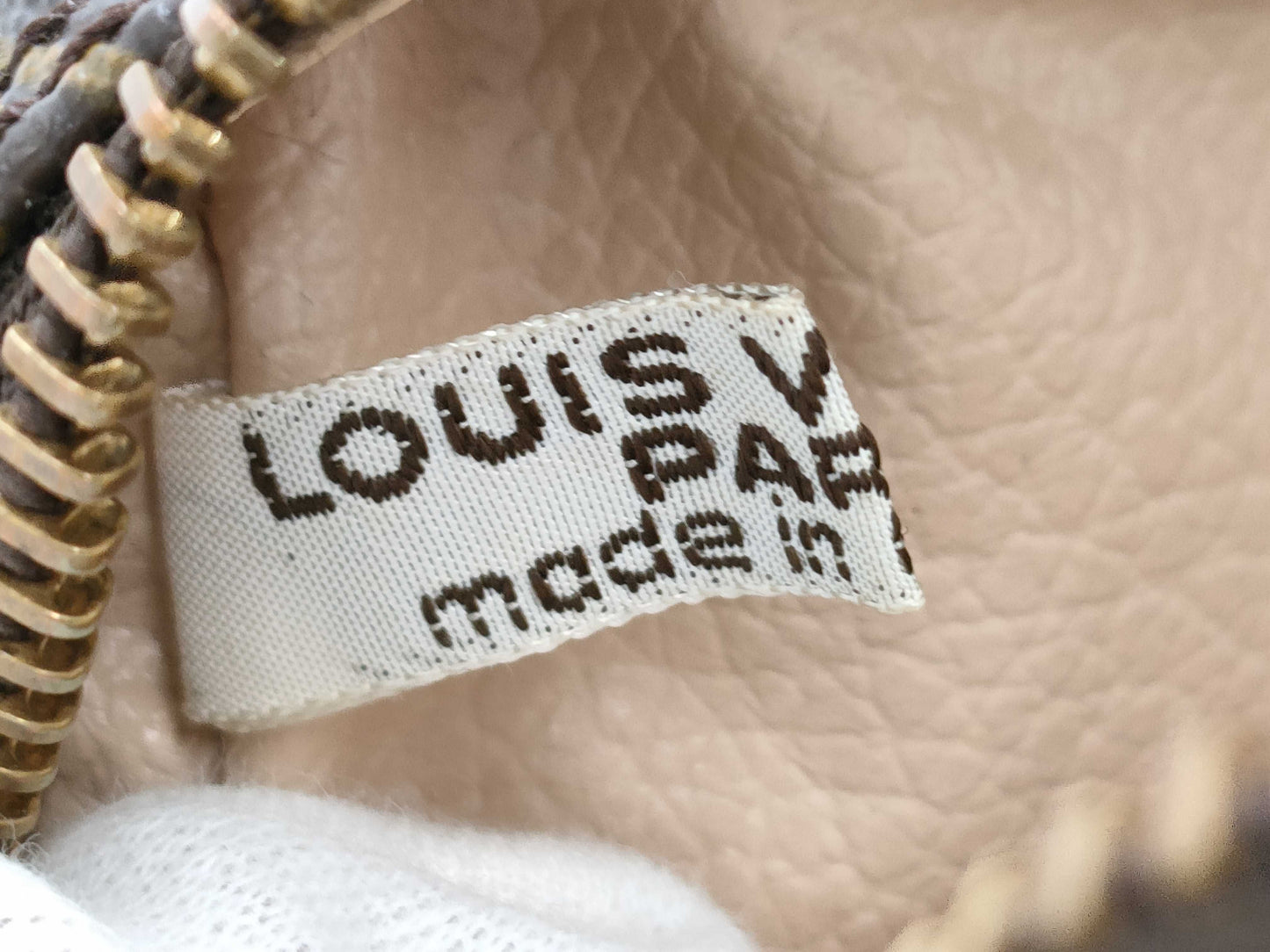 LOUIS VUITTON Monogram True Toilet 23 M47524 Second Bag