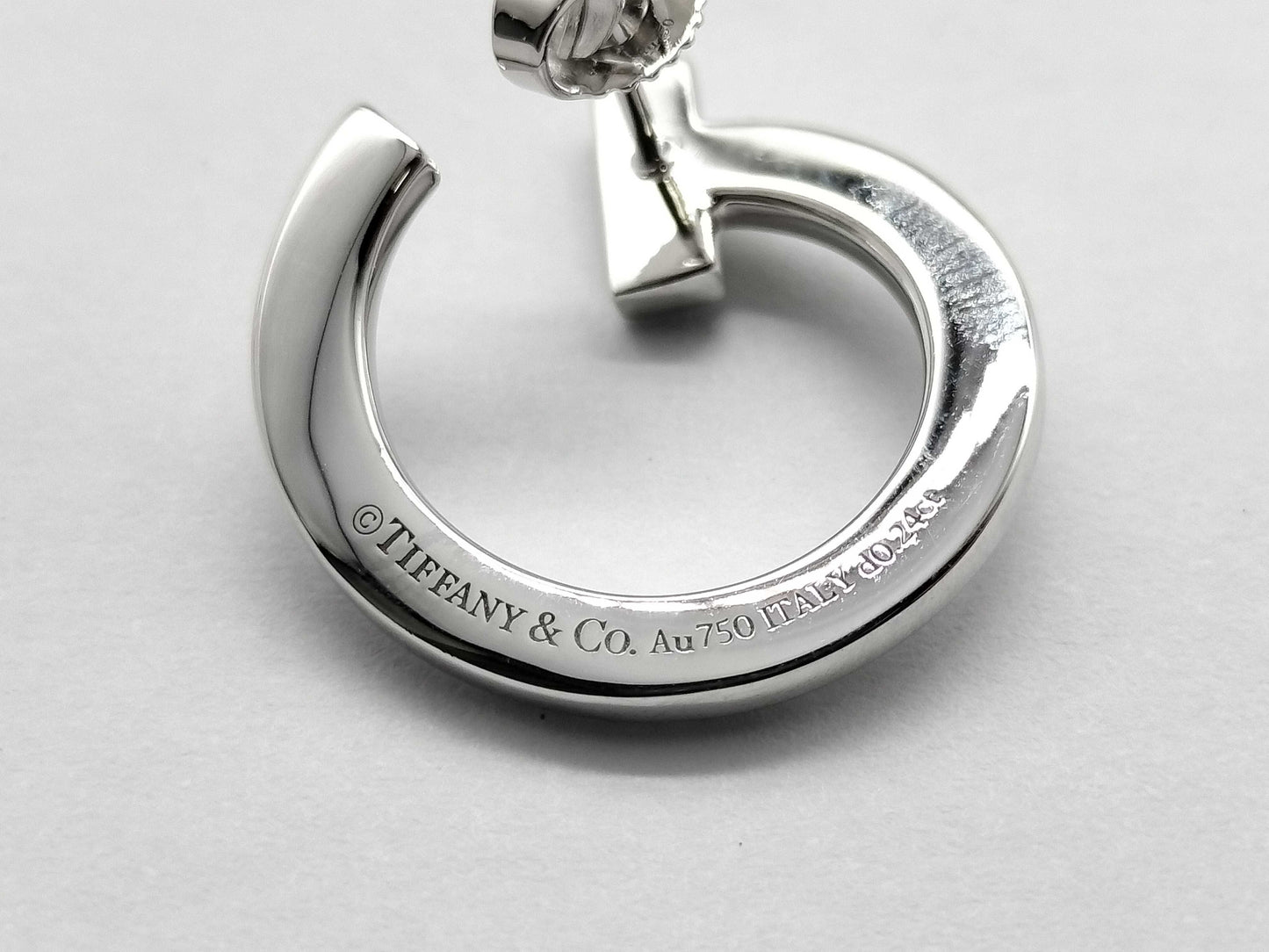 Tiffany & Co. T-One Open Diamond Earrings in WG Au750 8.5g