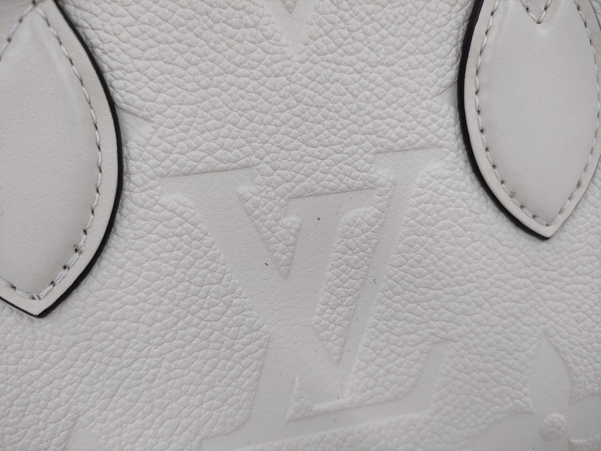 LOUIS VUITTON Monogram Empreinte On-the-Go 2-way Handbag