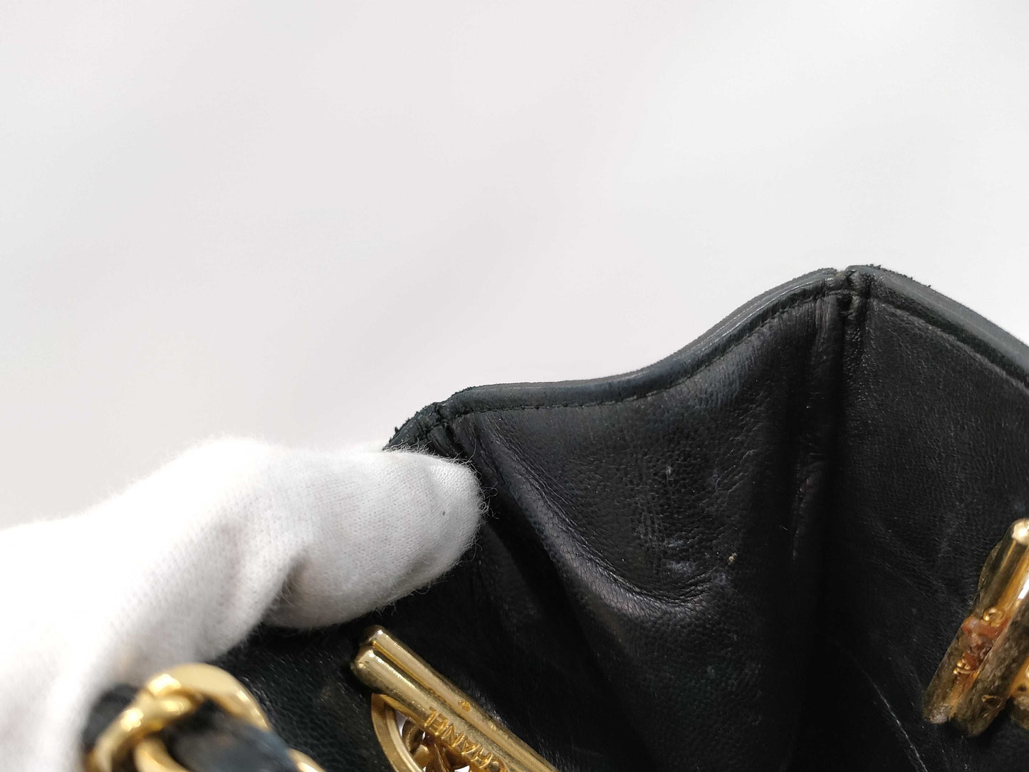 CHANEL Lambskin Chain Tote Bag