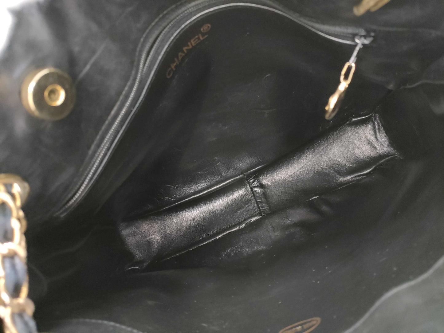 CHANEL Lambskin Chain Tote Bag