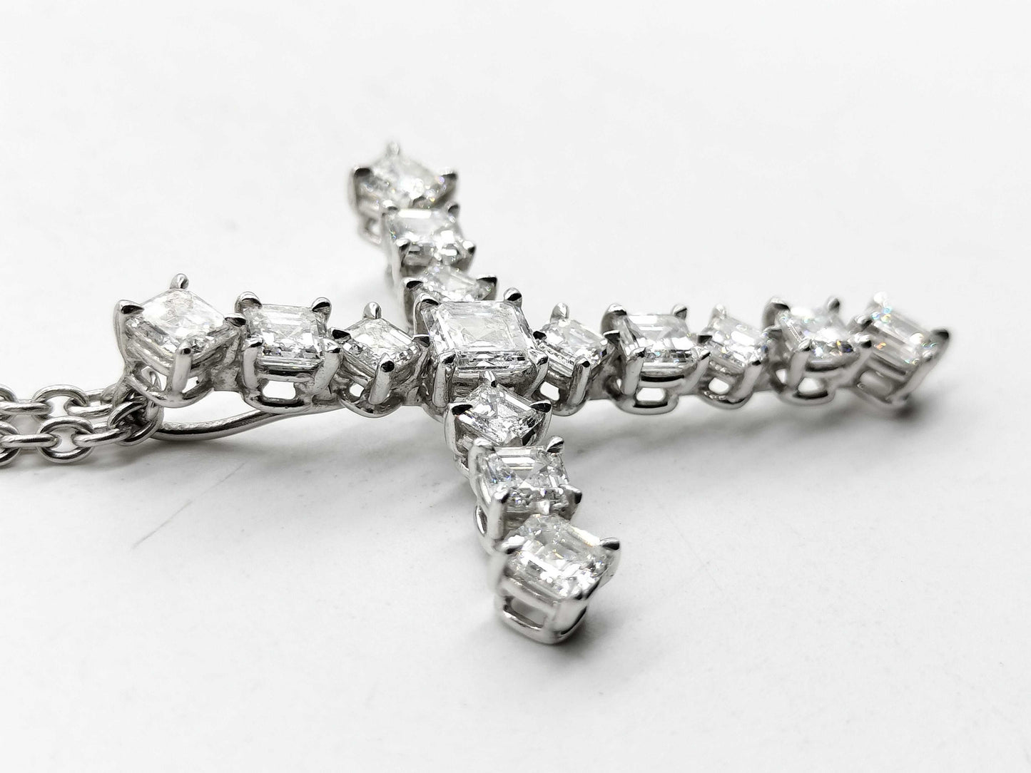 HARRY WINSTON Madonna Cross Large Diamond PT950 11.4g Necklace