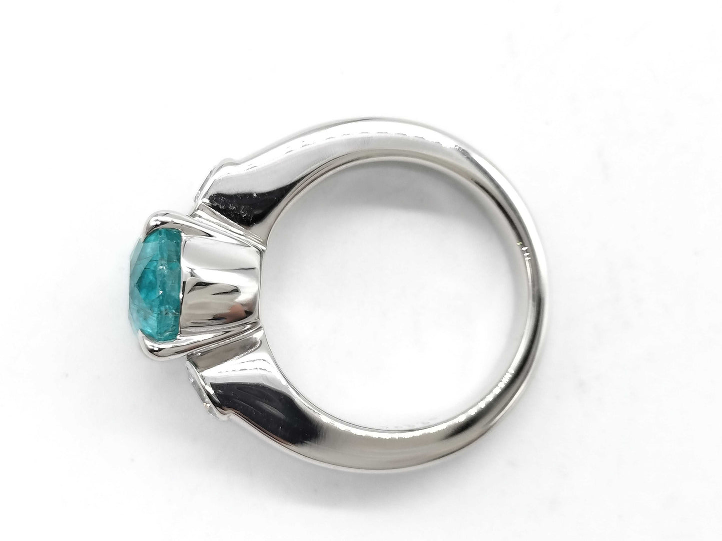 Paraiba tourmaline 5.695ct D0.40/0.40ct Pt900 20.6g Ring