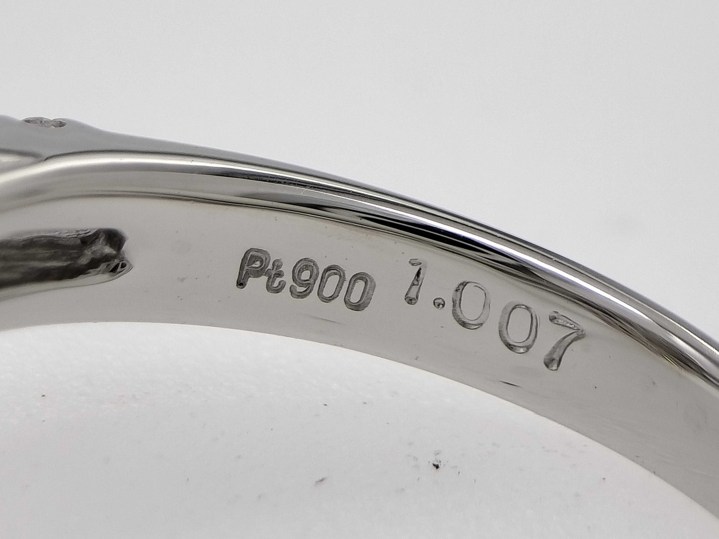 D1.007ct FD0.36ct PT900 5.7g Ring