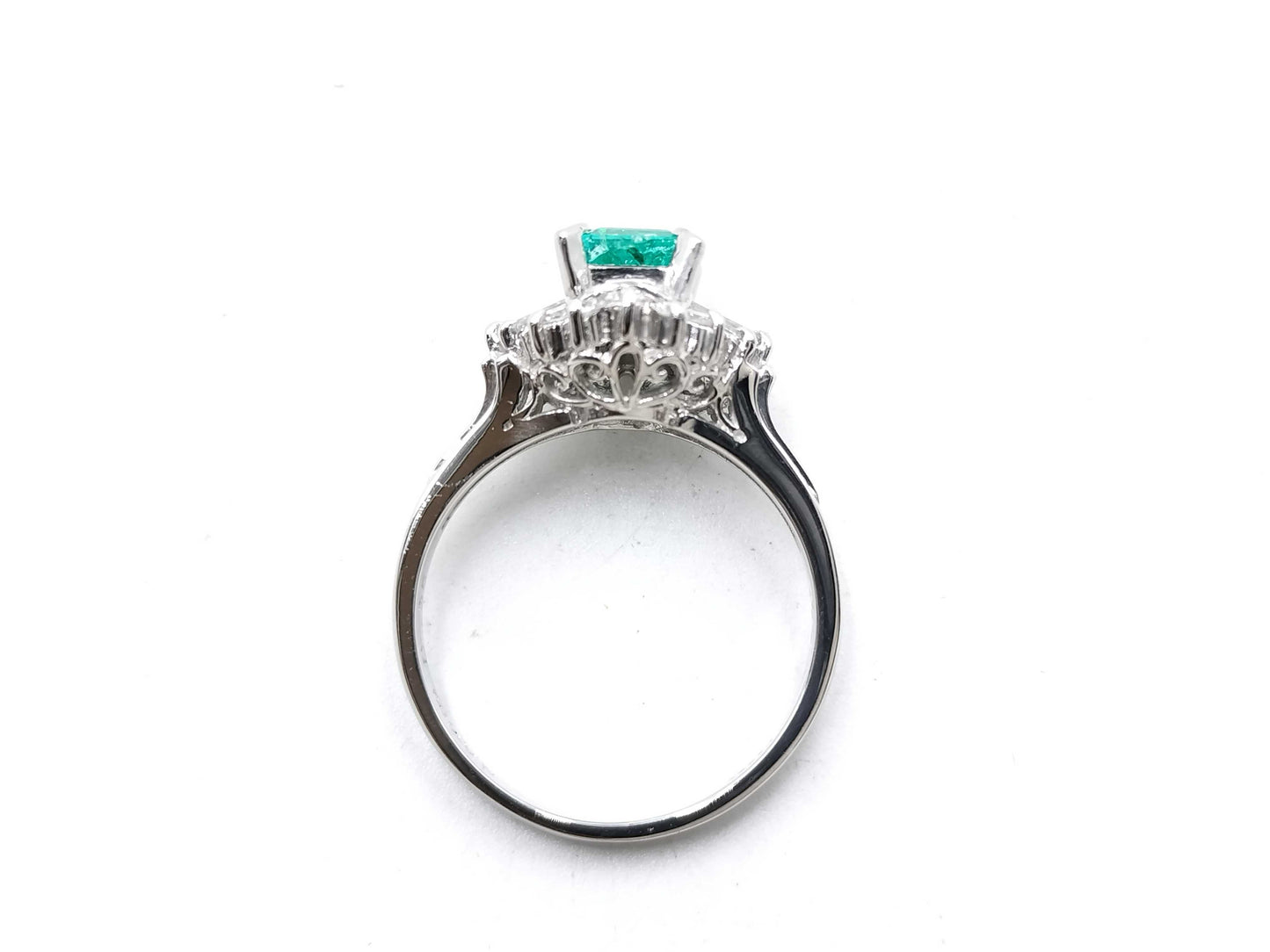 E0.77ct D0.35ct Pt900 5.1g Ring