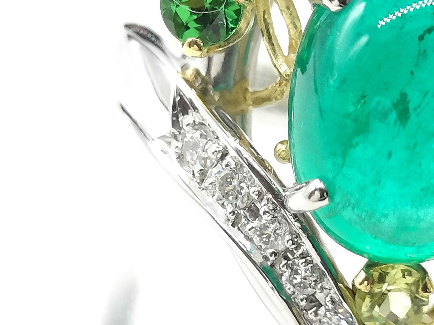 Cabochon E3.78ct, Colored Stone Multi D0.18ct, PT900/K18, 12.8g Ring