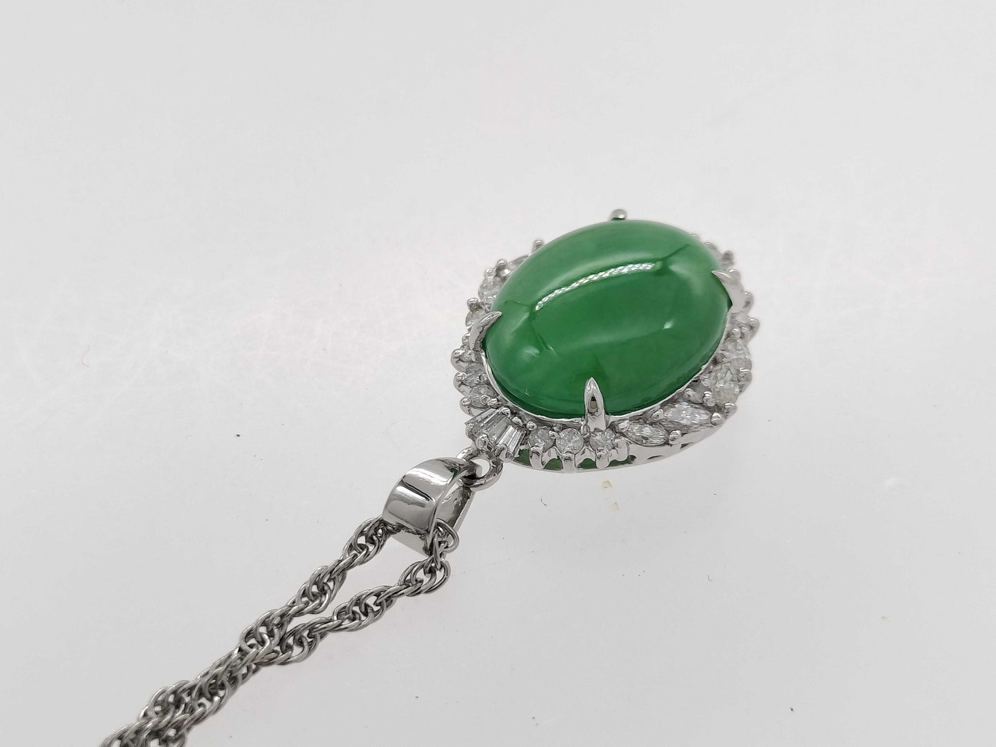 8.15ct Jadeite D0.65ct Pt900/850 12.2g Necklace
