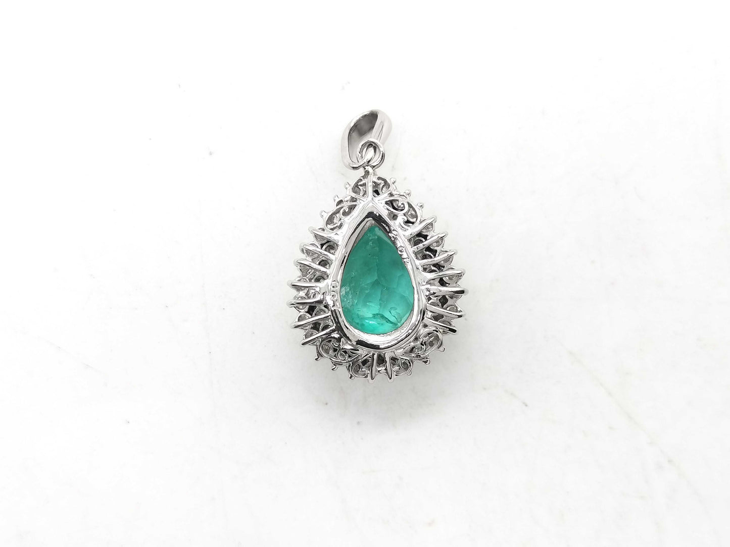 E2.08ct D0.67ct PT900 6.5g Pendant Top