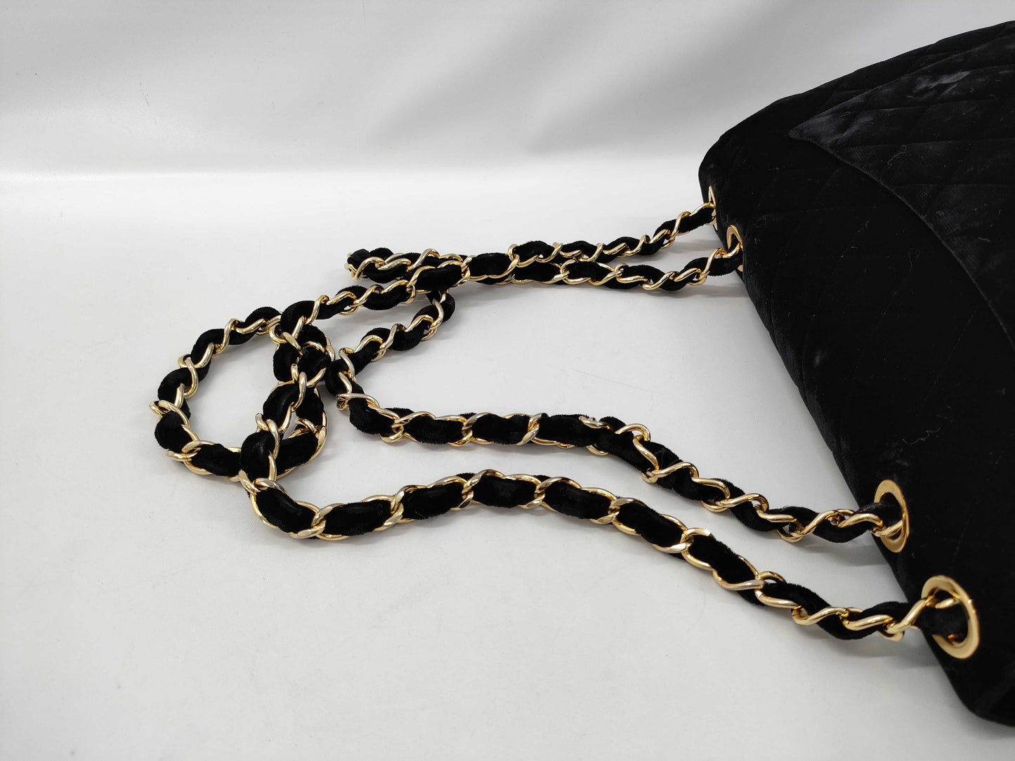 CHANEL Velvet Matelasse Chain Shoulder Bag