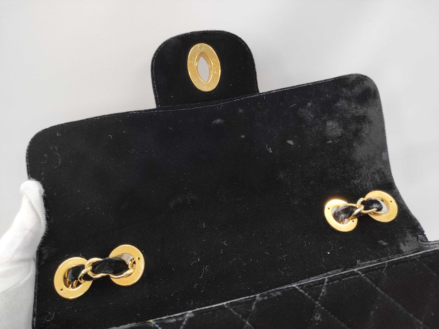 CHANEL Velvet Matelasse Chain Shoulder Bag