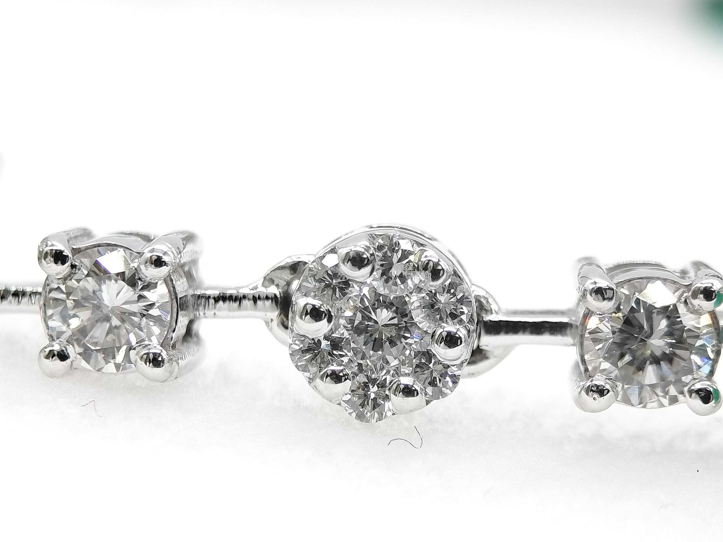 E14.22ct D7.10ct K18 40.8g Necklace