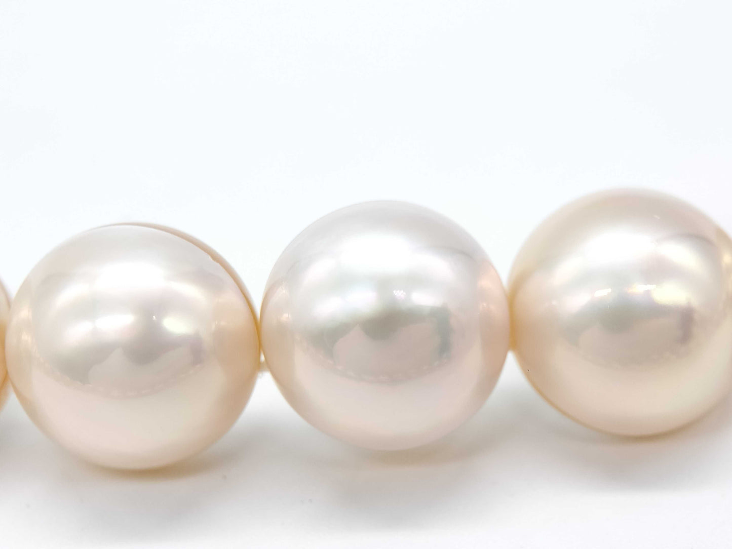 TASAKI Mabe Pearl Necklace, Approx. 13.5mm Diameter, Sterling Silver, 59.4g
