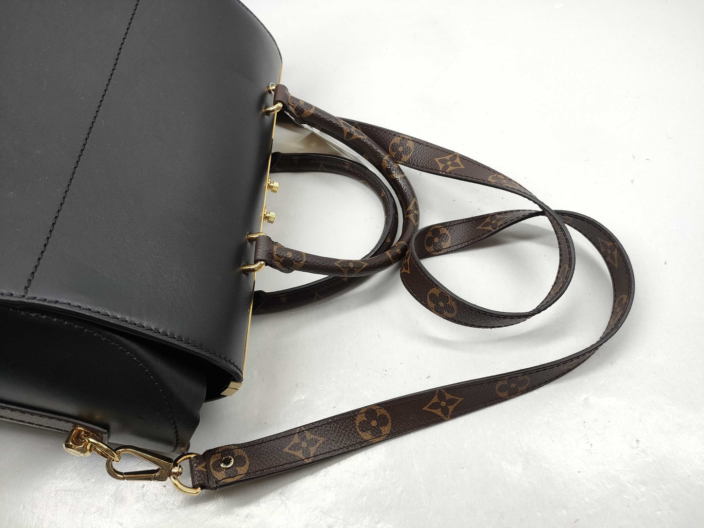 LOUIS VUITTON Doctor 25 FO2128 M51468 Handbag