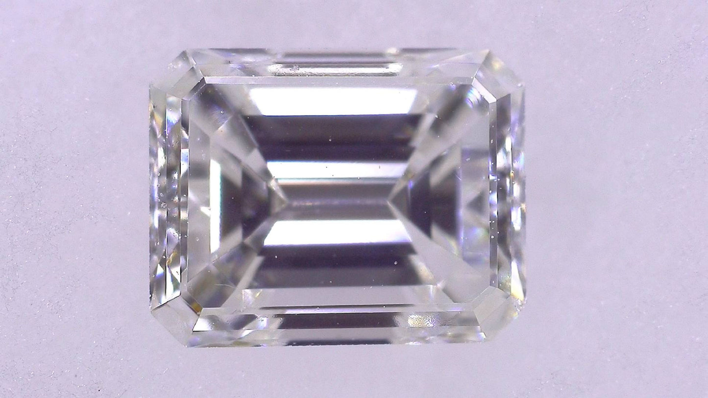 0.324ct G VS-2 ****/VG/GD NONE NATURAL 4.44-3.52X2.41mm EM Diamond Loose