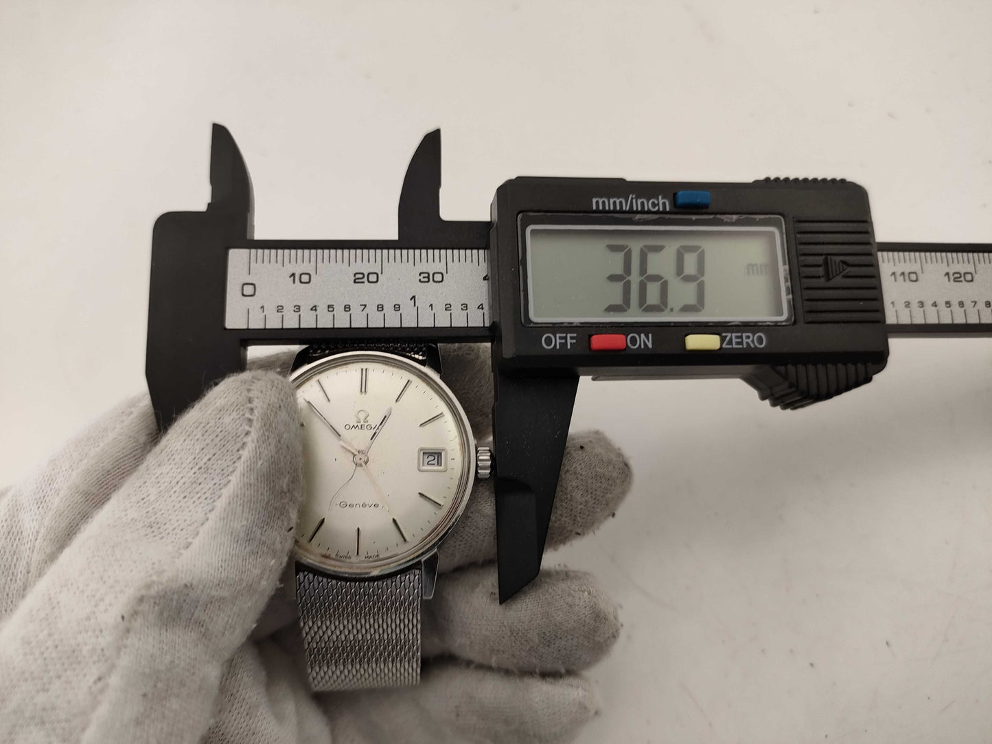 OMEGA Geneve Manual Winding Men's Watch