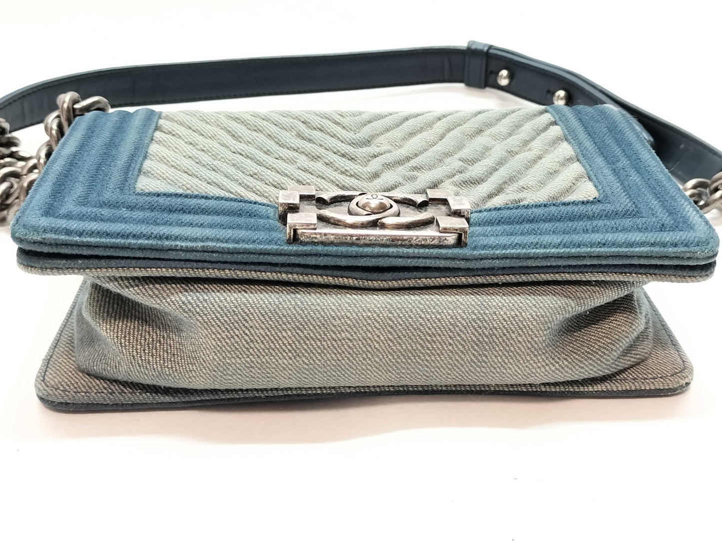 CHANEL Boy Chanel Chevron Denim Shoulder Bag 20862150