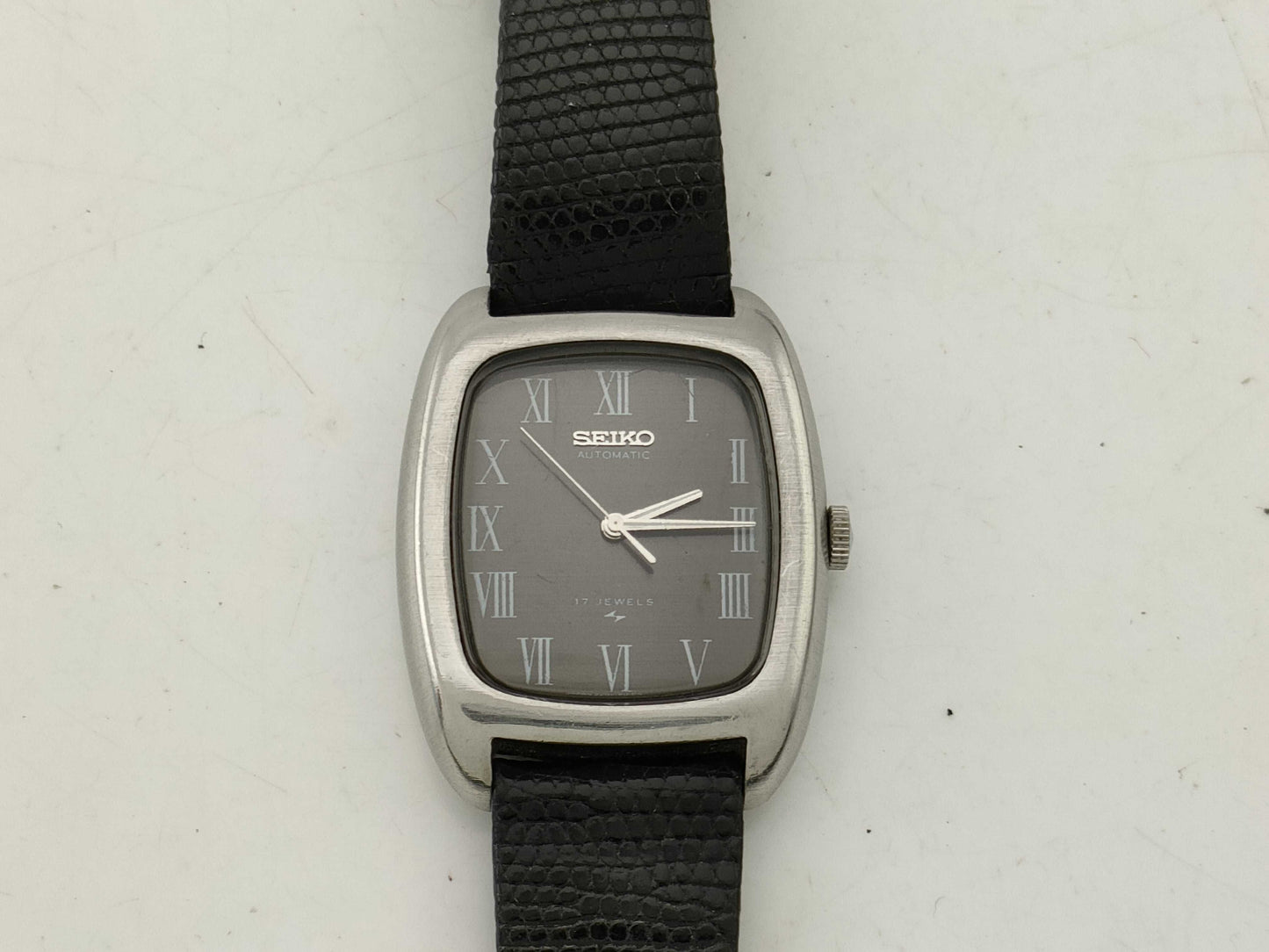 SEIKO 2201-5001 471202 Automatic Women's Watch with Poor Daily Accuracy