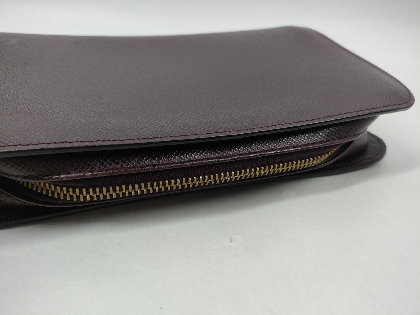 LOUIS VUITTON M30188 Taiga Baikal Second Bag