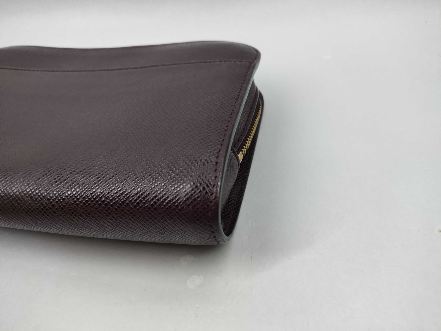 LOUIS VUITTON M30188 Taiga Baikal Second Bag