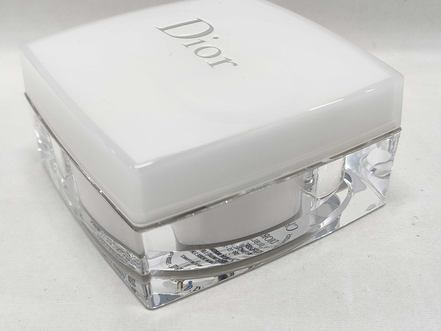 Dior Whitening Powder * Silky Soap 2 pieces Other accessories