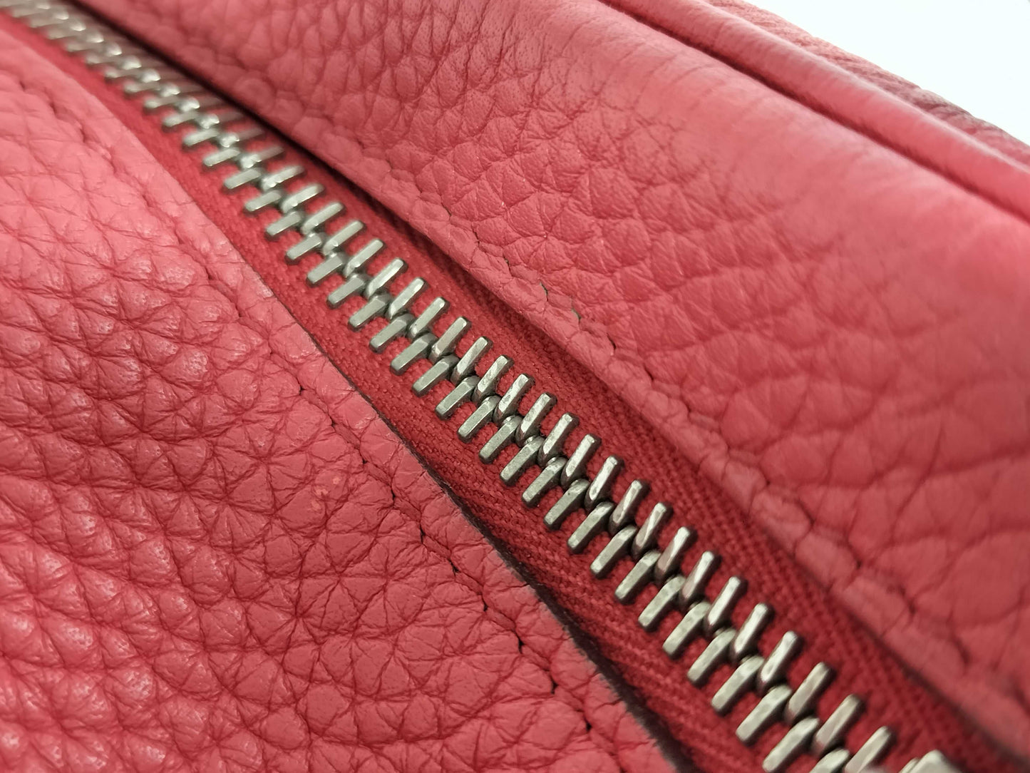 HERMES Lindy 34 Taurillon Red Handbag