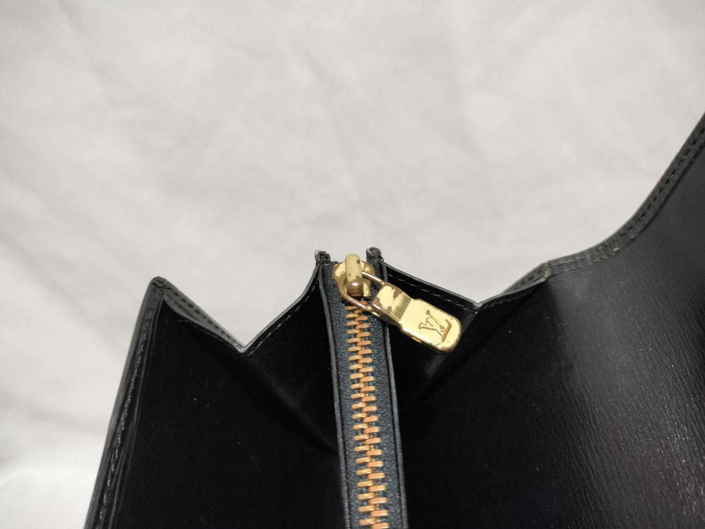 LOUIS VUITTON Epi Porte Monnaie Credit Noir Black Wallet