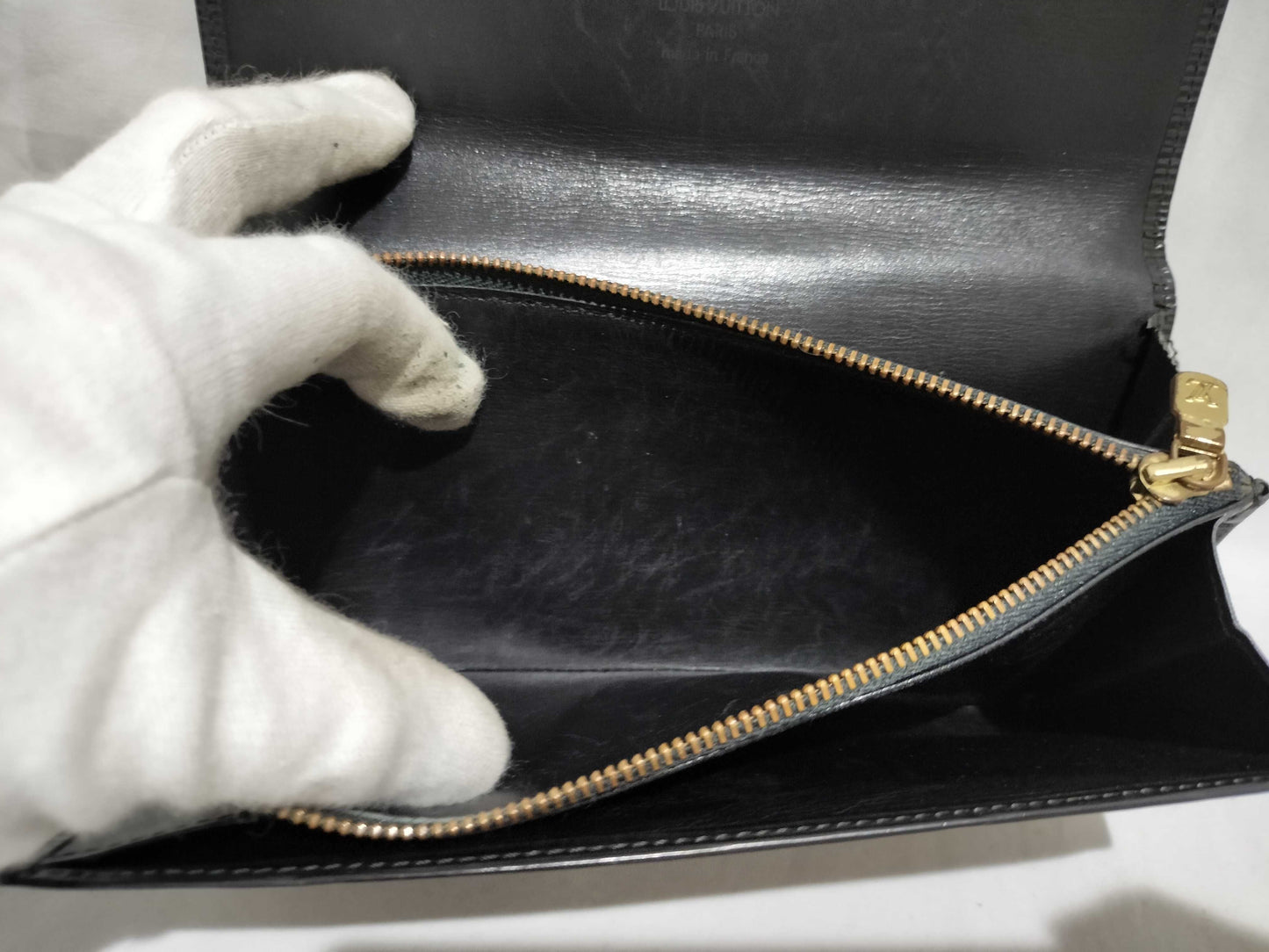 LOUIS VUITTON Epi Porte Monnaie Credit Noir Black Wallet