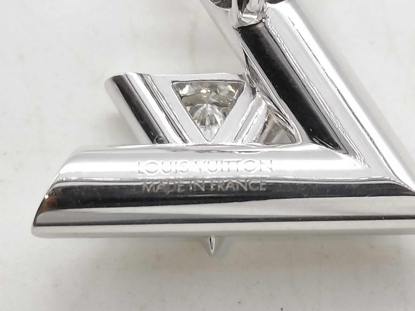 LOUIS VUITTON Volt One 1PD WG Au750 17.5g Necklace