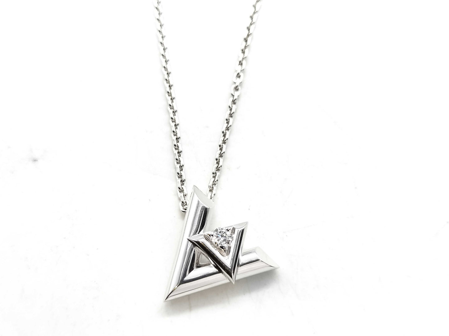LOUIS VUITTON Volt One 1PD WG Au750 17.5g Necklace
