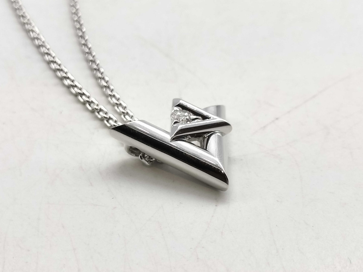 LOUIS VUITTON Volt One 1PD WG Au750 17.5g Necklace